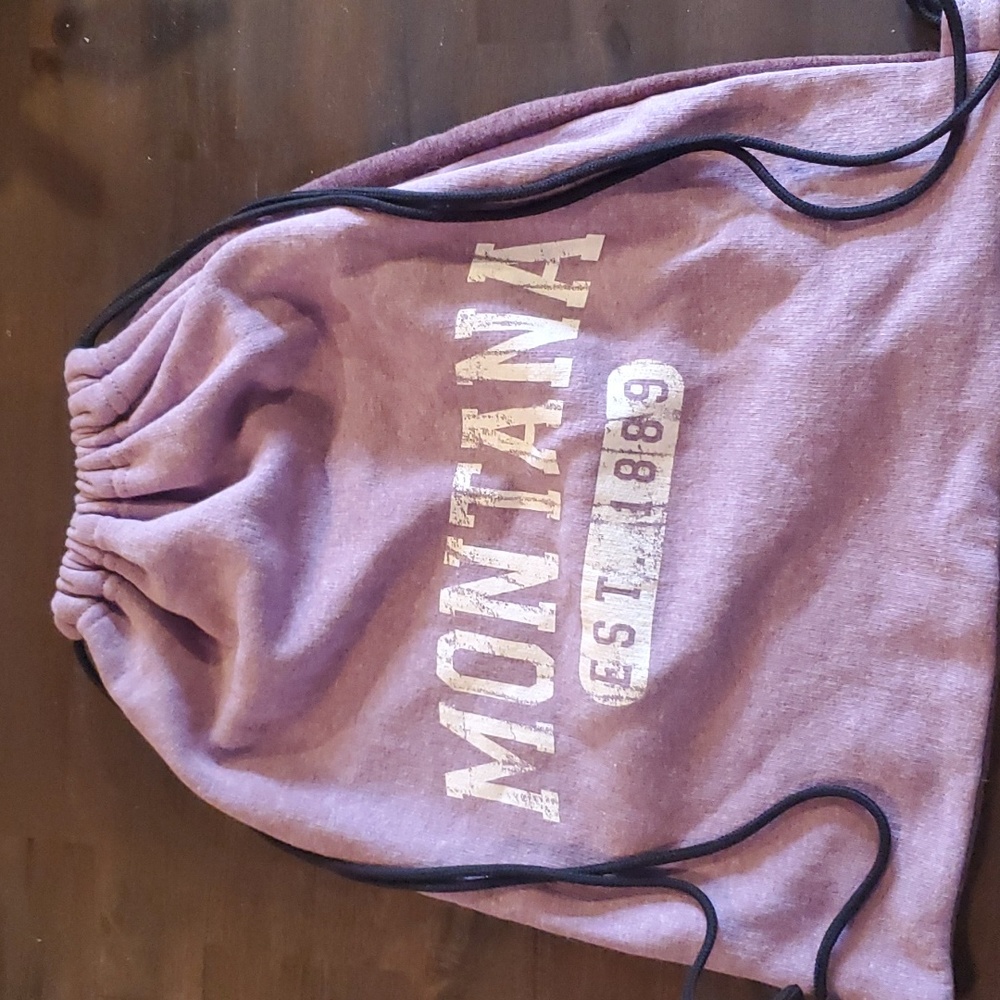 Pull tight backpack